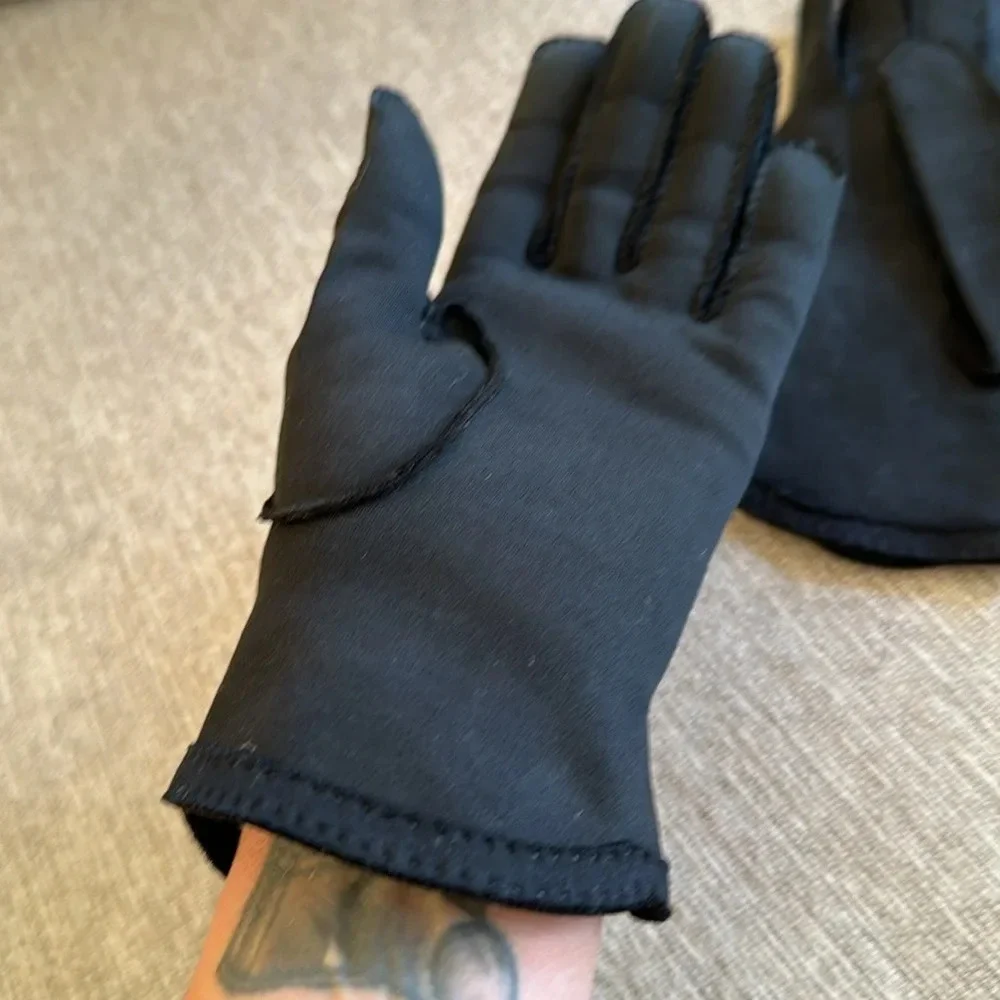 Vintage gloves